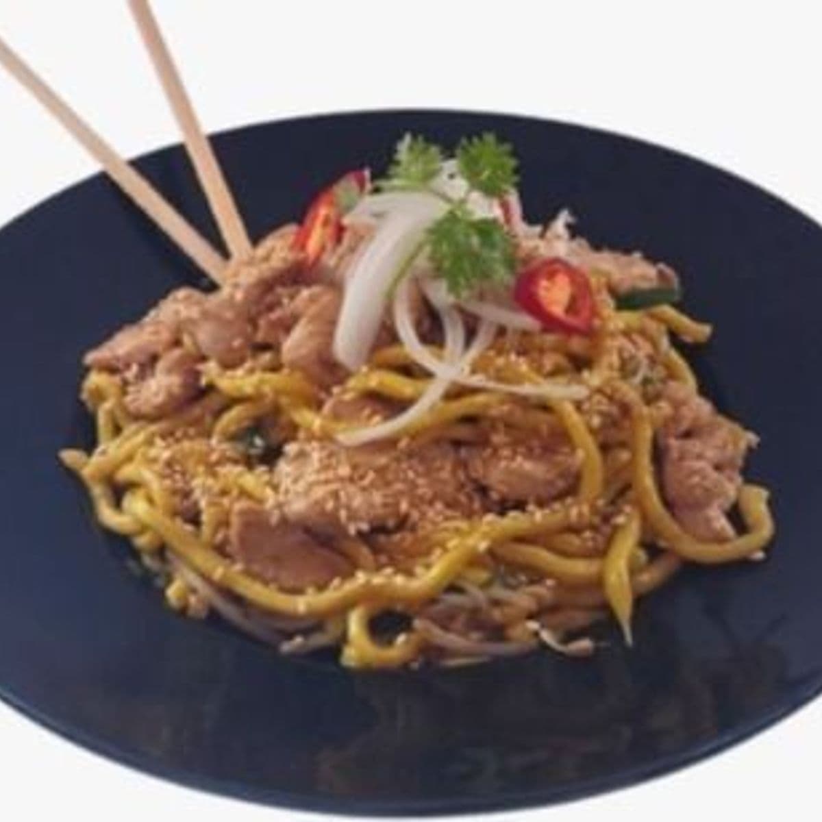 Fresh Noodles' Beef Bulgogi and Chicken Noodles bowls